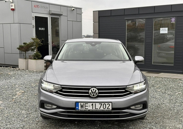 Volkswagen Passat cena 79900 przebieg: 111800, rok produkcji 2020 z Wojkowice małe 379